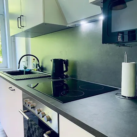 Sh-Team Apartments For Work & Travel With Free Parking Duisburg Exterior photo