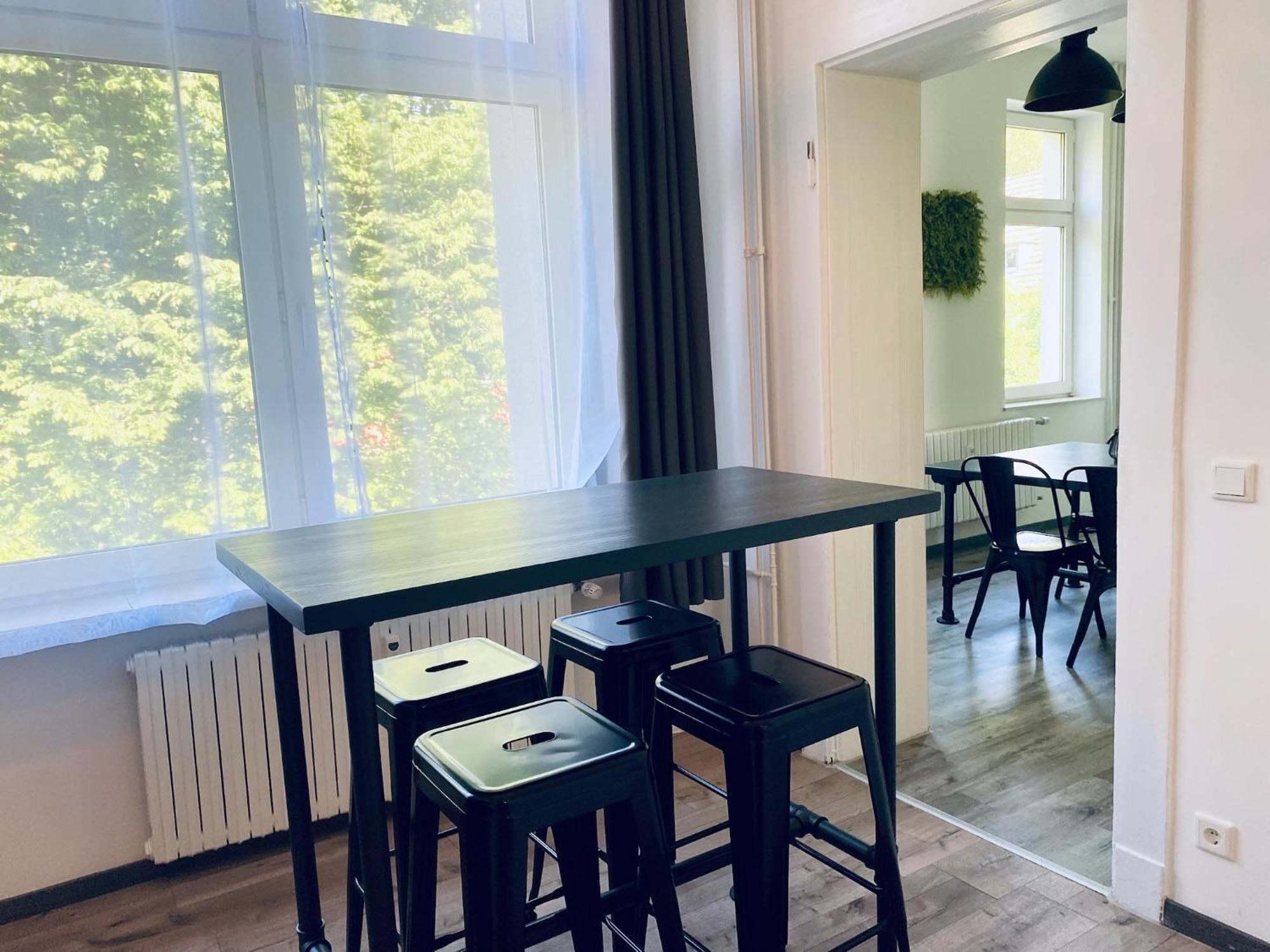 Apartment Sh-team For Work & Travel With Free Parking